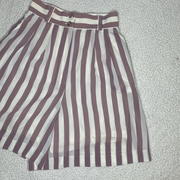 R-Rouge Striped Shorts: Size Medium - Picture 3 of 9